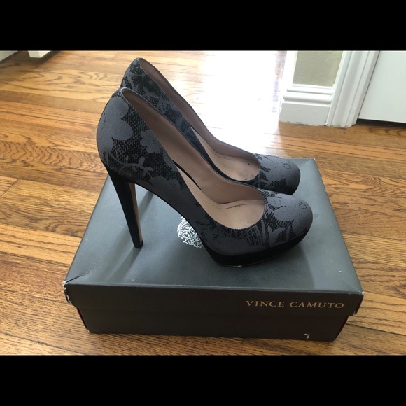 Vince Camuto Sarika Pumps - Picture 3 of 5